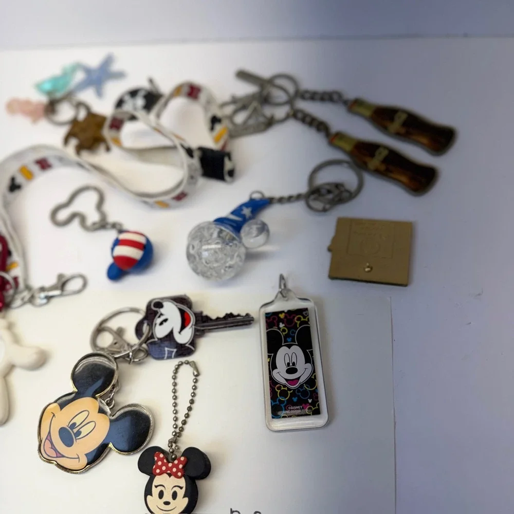Disney Mickey Minnie Lot 17 pcs Keychains Lanyard‎ Coca-Cola Atlanta Photo Frame